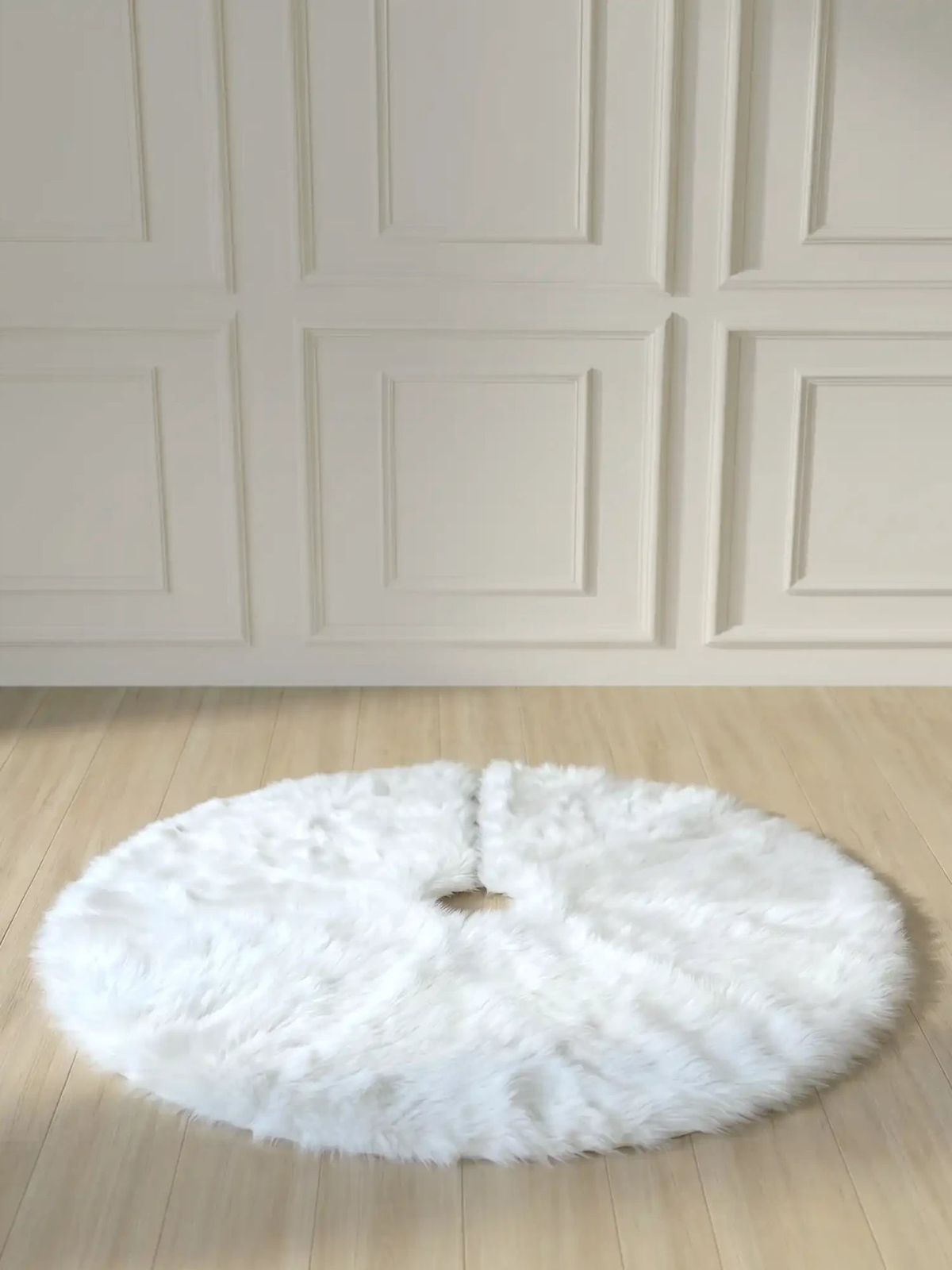 Plush White Skirt on Light Wood Floor Plush White Skirt on Light Wood Floor — Christmas Tree Skirt