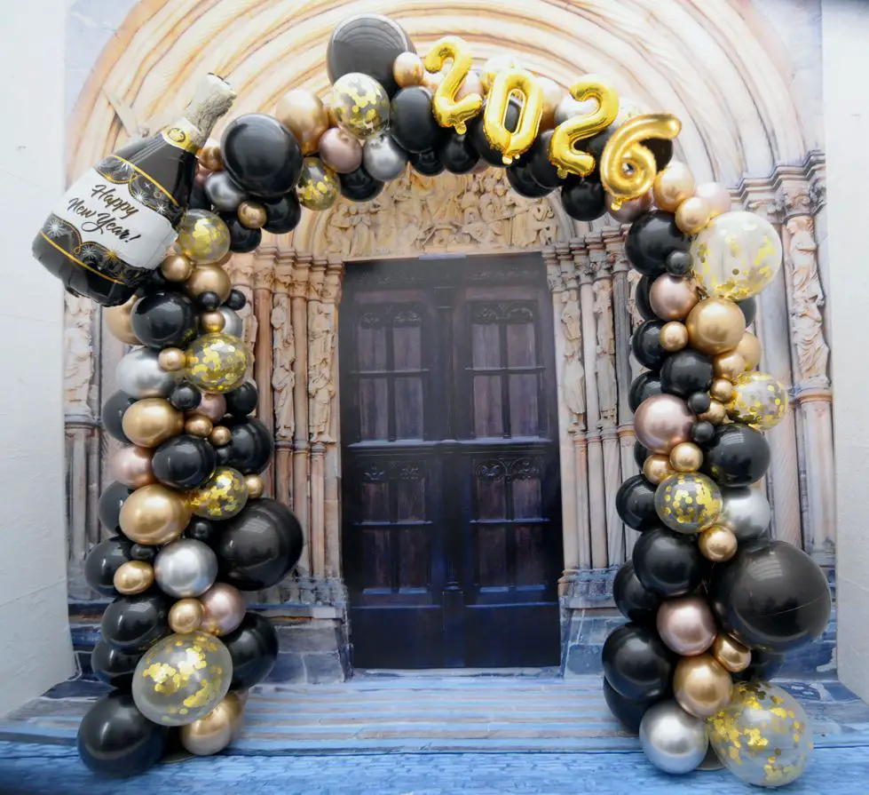 Modern Balloon Garland Arch with '2026' Number Balloons — New Years Eve Balloon Garland