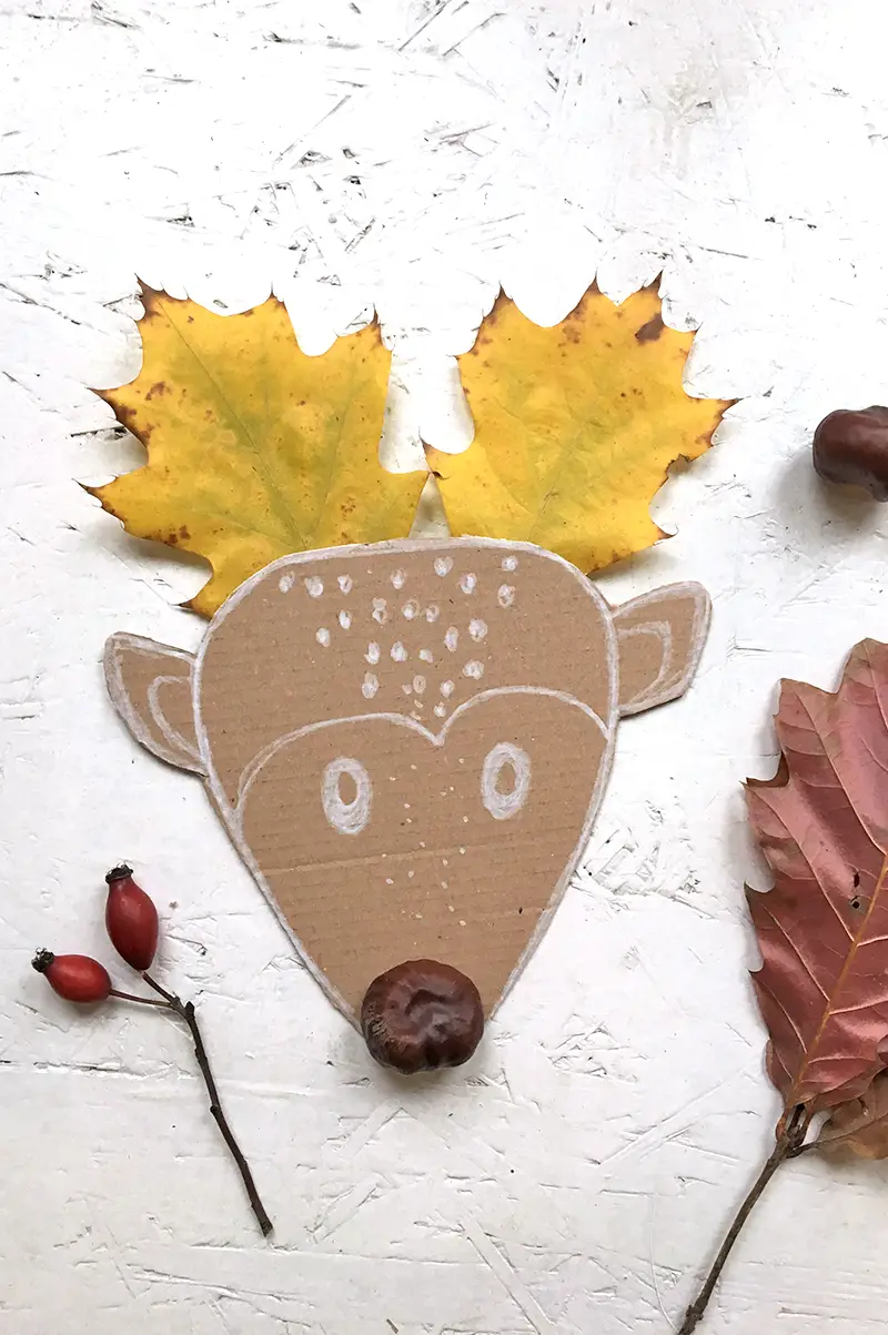 Natural Materials Reindeer Face Craft — Christmas Crafts for Kids