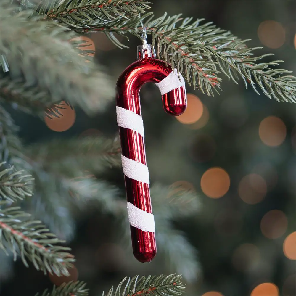 Traditional Christmas Tree with a Shiny Glass Candy Cane — Candy Cane Christmas Tree