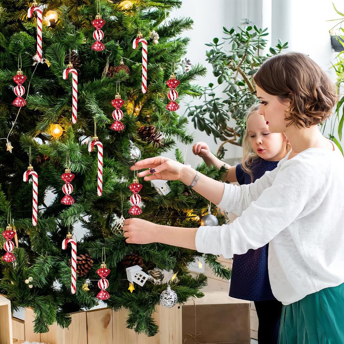 Candy Cane and Gingerbread Man Ornaments Candy Cane and Gingerbread Man Ornaments — Red and White Christmas Tree