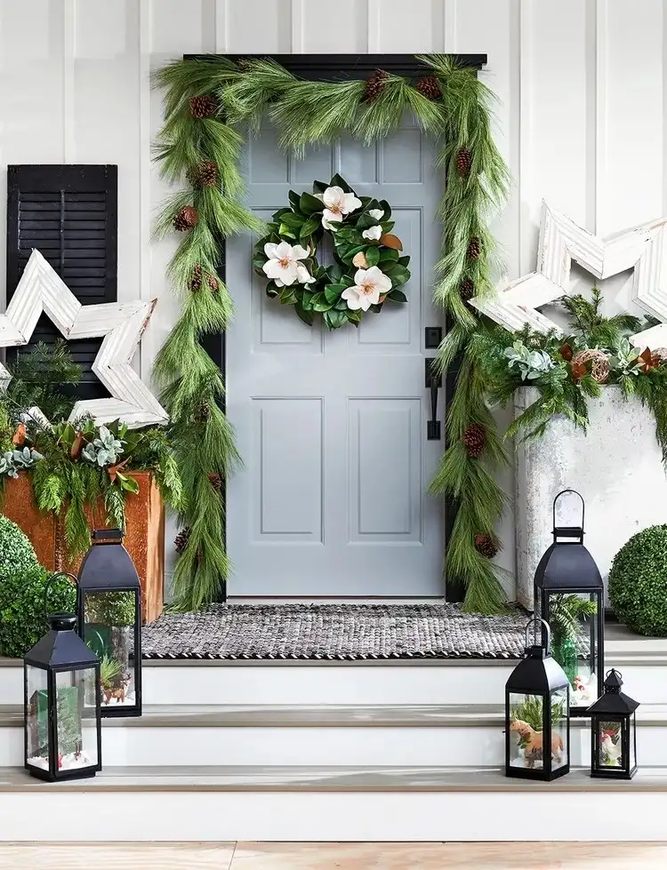Modern Farmhouse Visual Idea — Christmas Entryway Decor