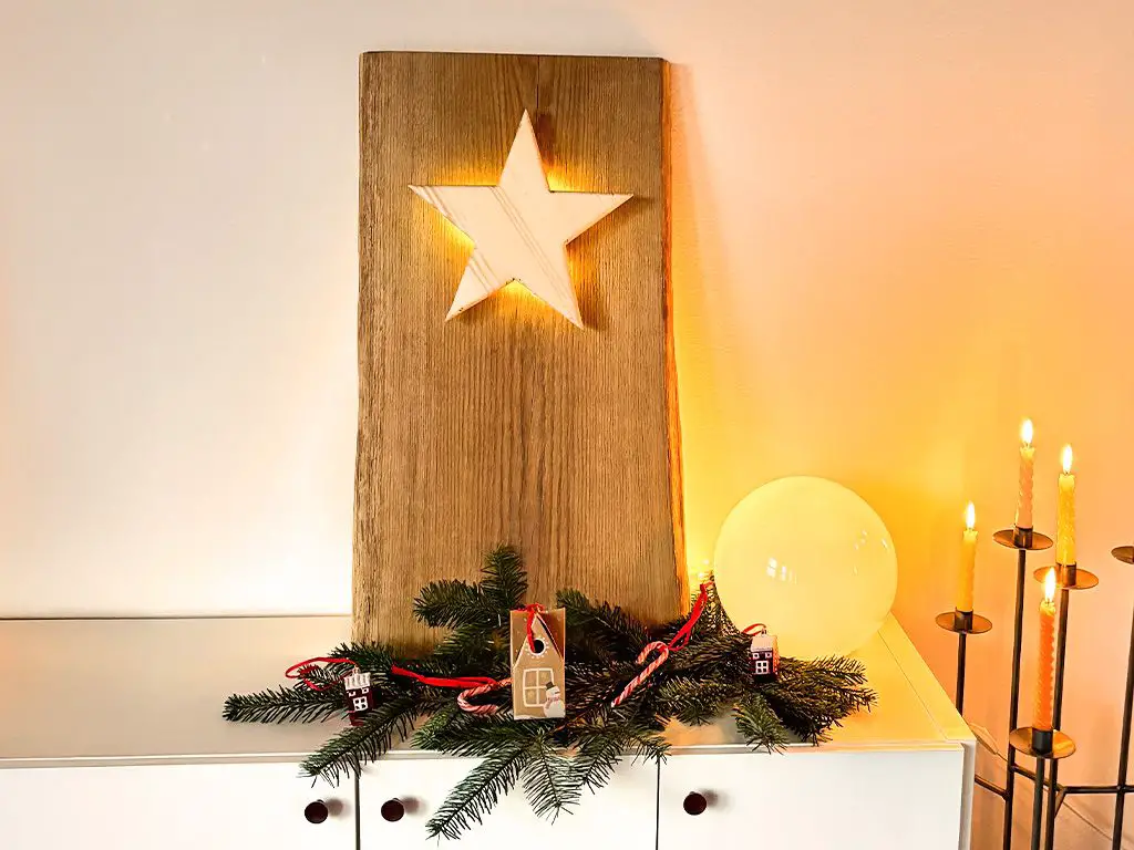 Rustic Illuminated Wooden Star Decoration — DIY Christmas Decor