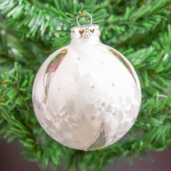 Frosted White Christmas Ornament with Ice-Like Texture Frosted White Christmas Ornament with Ice-Like Texture — White Christmas Tree Decor