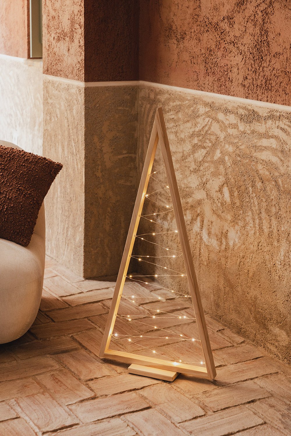 Modern Geometric Tree Illuminated by String Lights Modern Geometric Tree Illuminated by String Lights — Christmas Tree Lights
