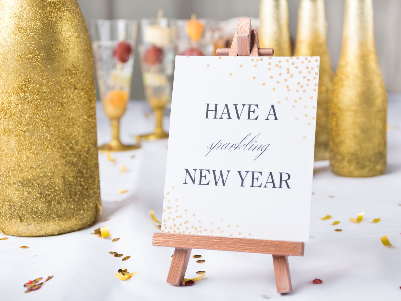 Sparkling 'Happy New Year' Signage for a Festive Table Sparkling 'Happy New Year' Signage for a Festive Table — New Years Eve Party Decor