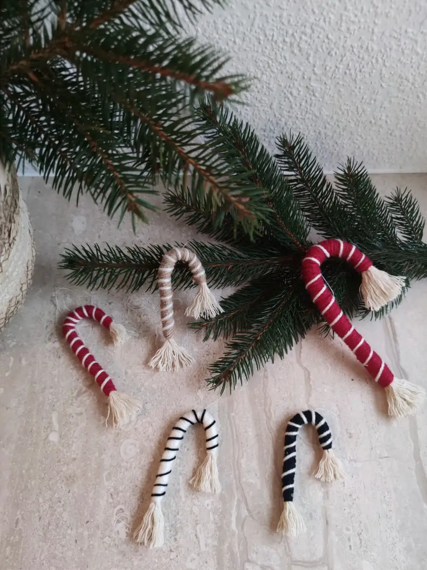 Boho Style Yarn Candy Canes on Pine Branches — Candy Cane Christmas Tree
