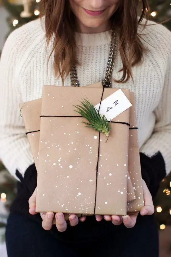Modern Gifts with Speckled Paint Effect — Christmas Gift Wrapping