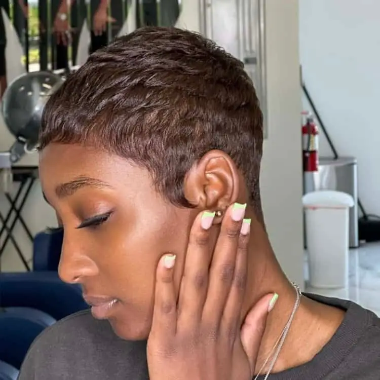 Textured Piecey Pixie — very short haircuts for black women 2027