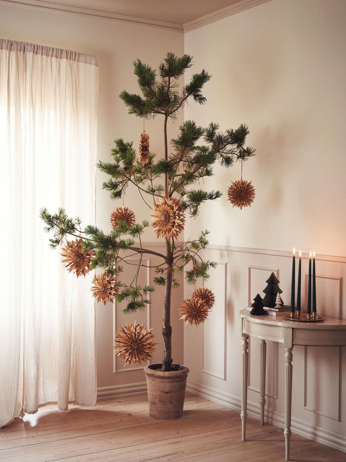 Scandi-Style Wall Christmas Tree with Paper Ornaments — Christmas Tree Themes