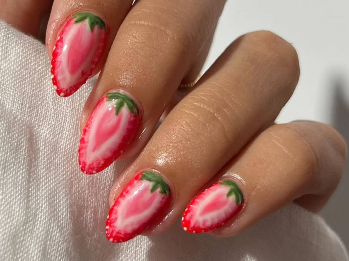 Hyperrealistic Strawberry Short Square Summer Nails Hyperrealistic Strawberry Short Square Summer Nails — pineapple nails ideas 2027