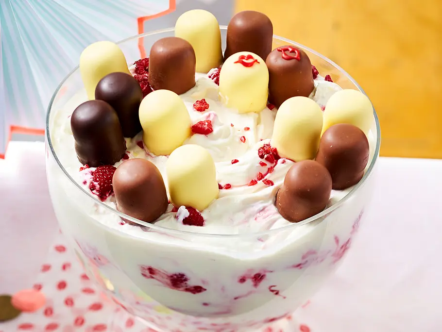 Centerpiece Dessert Bowl with Cream, Fruit, and Meringues — New Years Eve Dessert Table