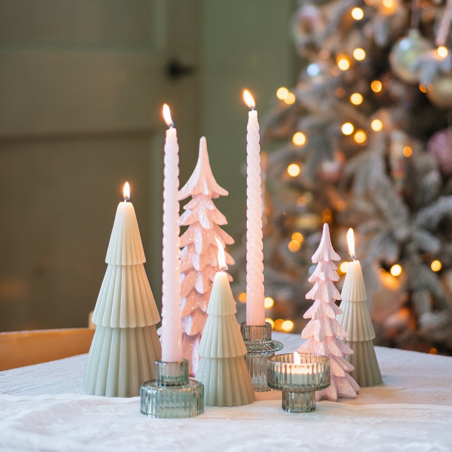 Modern Pink Christmas Tree Candles for a Festive Table Modern Pink Christmas Tree Candles for a Festive Table — Pink Christmas Decor
