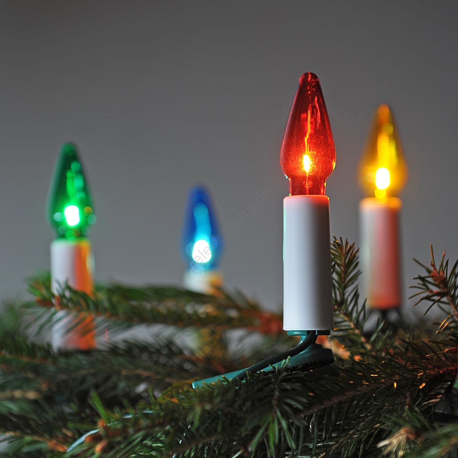 Vibrant Candle Lights Adorn Christmas Tree Branches Vibrant Candle Lights Adorn Christmas Tree Branches — Christmas Tree Lights