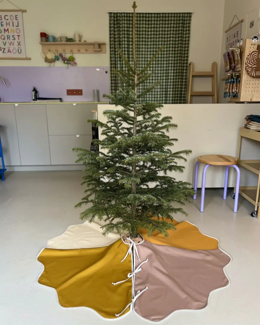 Handmade Patchwork Skirt for a Small Modern Christmas Tree Handmade Patchwork Skirt for a Small Modern Christmas Tree — Christmas Tree Skirt