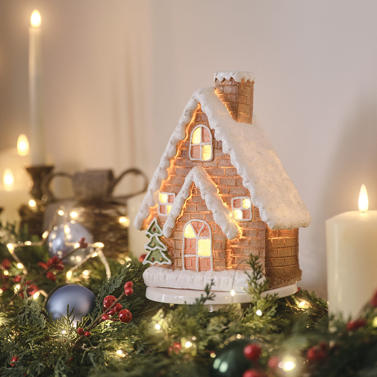 Illuminated Vintage Gingerbread House Vignette — Vintage Christmas Decor