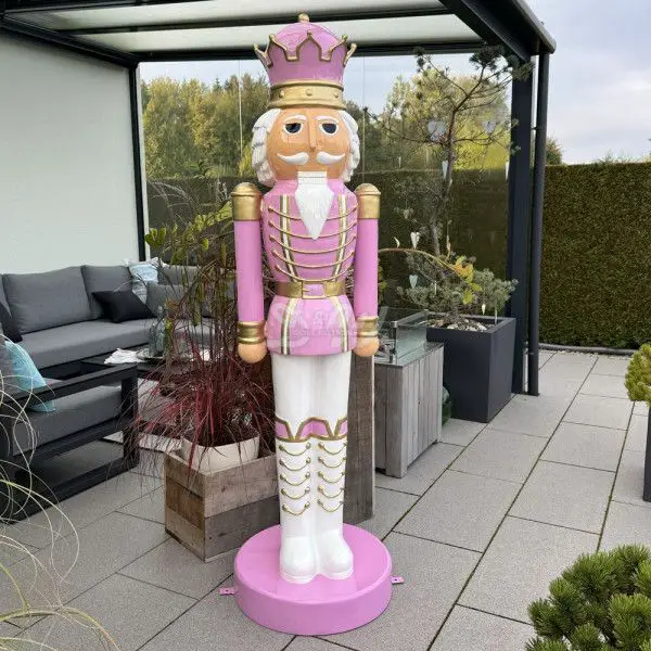Oversized Whimsical Pink Nutcracker King Outdoors — Nutcracker Display