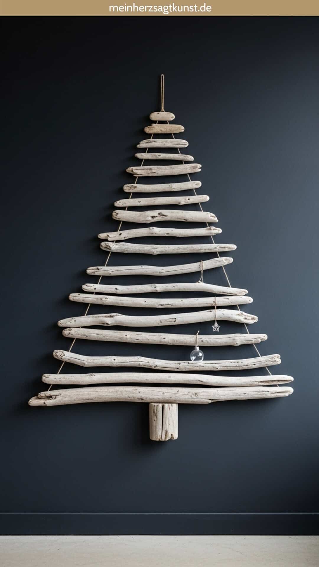 Boho Driftwood Wall Christmas Tree with Star Ornament