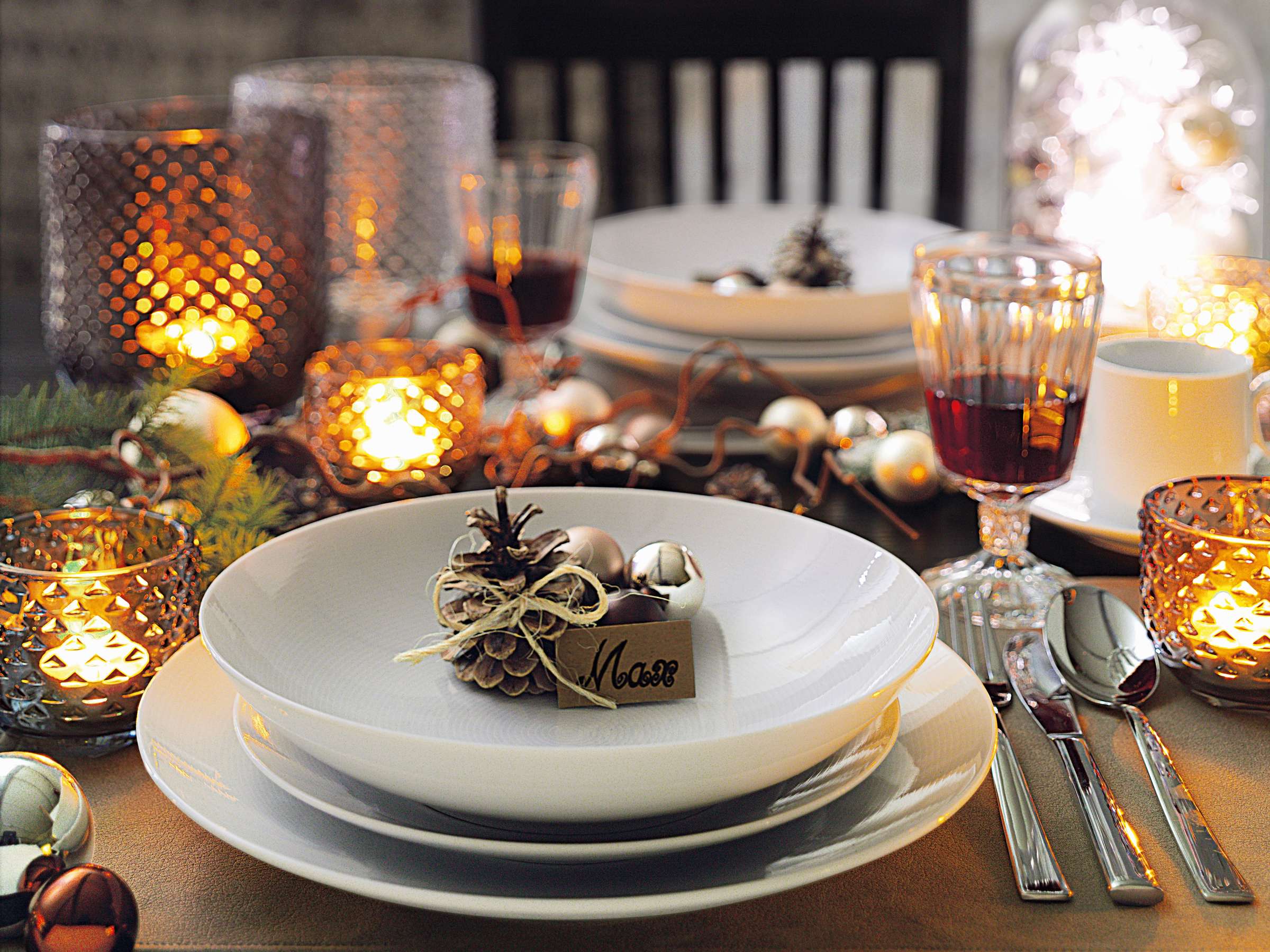 Modern Elegance with Grey Tones and Glowing Candles Modern Elegance with Grey Tones and Glowing Candles — Elegant Christmas Table Setting
