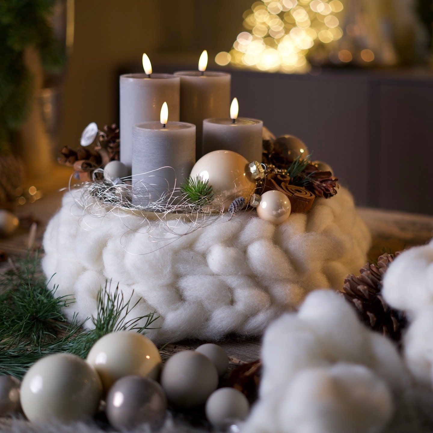 Adventskranz mit Wolle