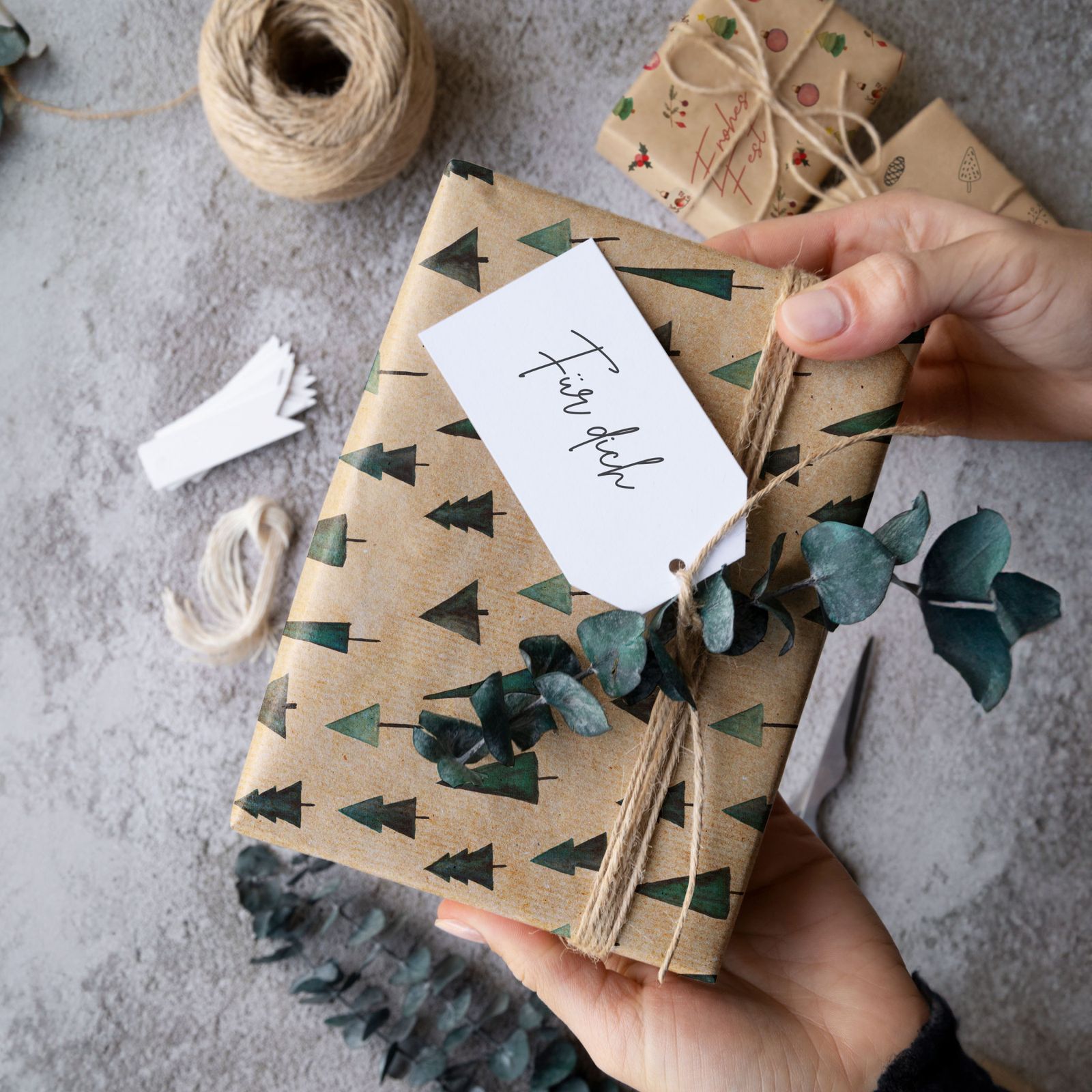 Hands-On Wrapping with Natural Touches — Christmas Gift Wrapping