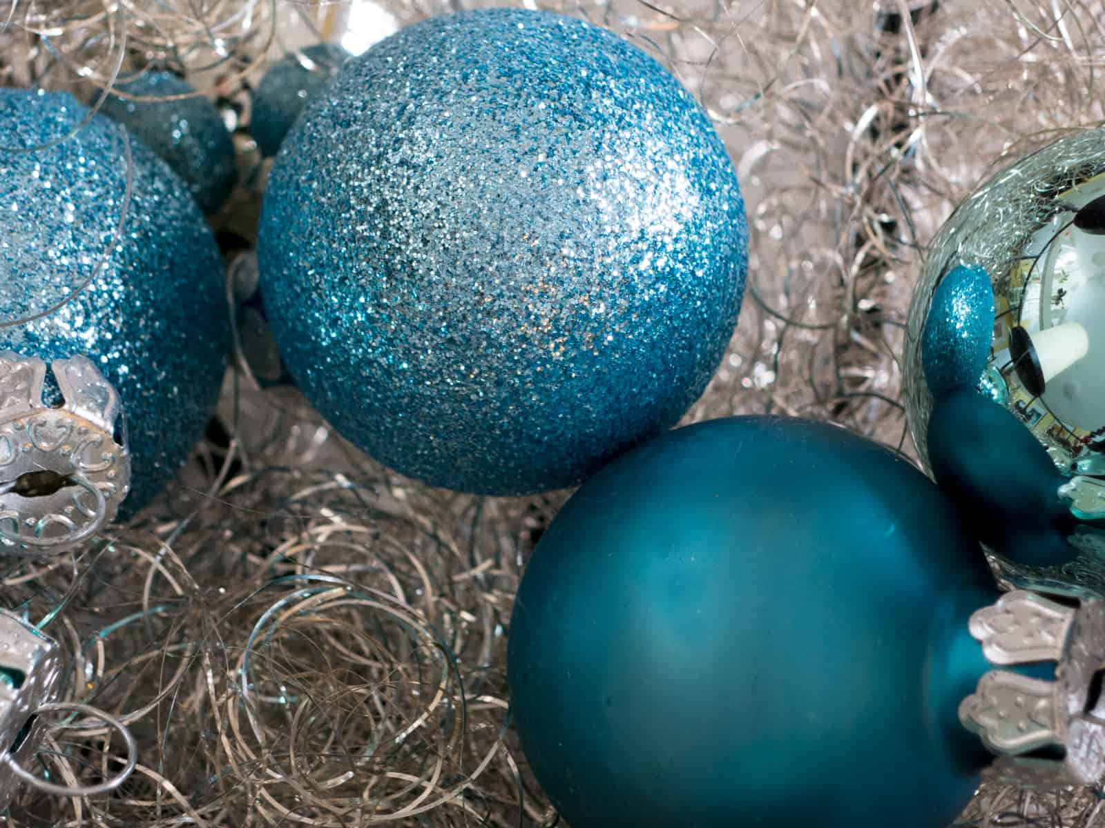 Sparkling Blue Baubles and Silver Tinsel — Blue and Silver Christmas Tree
