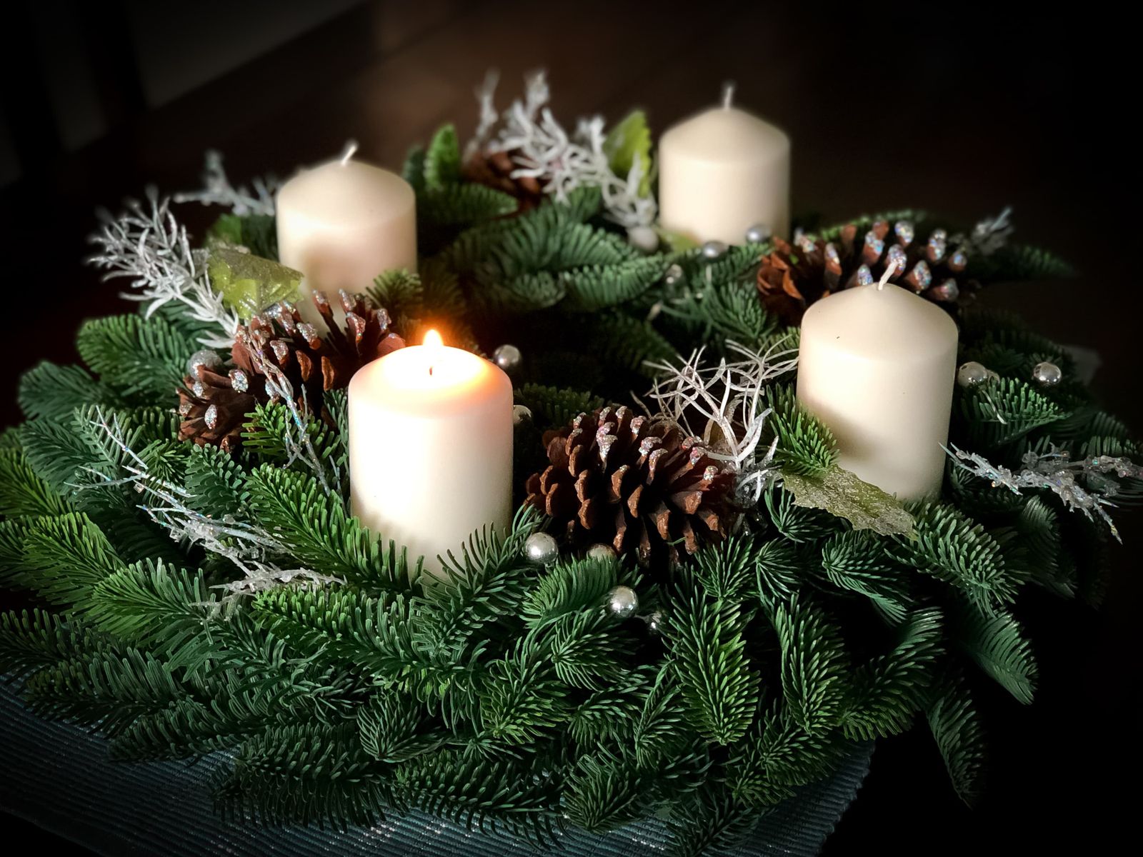 Rustic Fir Branch Advent Wreath with Silver Glitter Rustic Fir Branch Advent Wreath with Silver Glitter