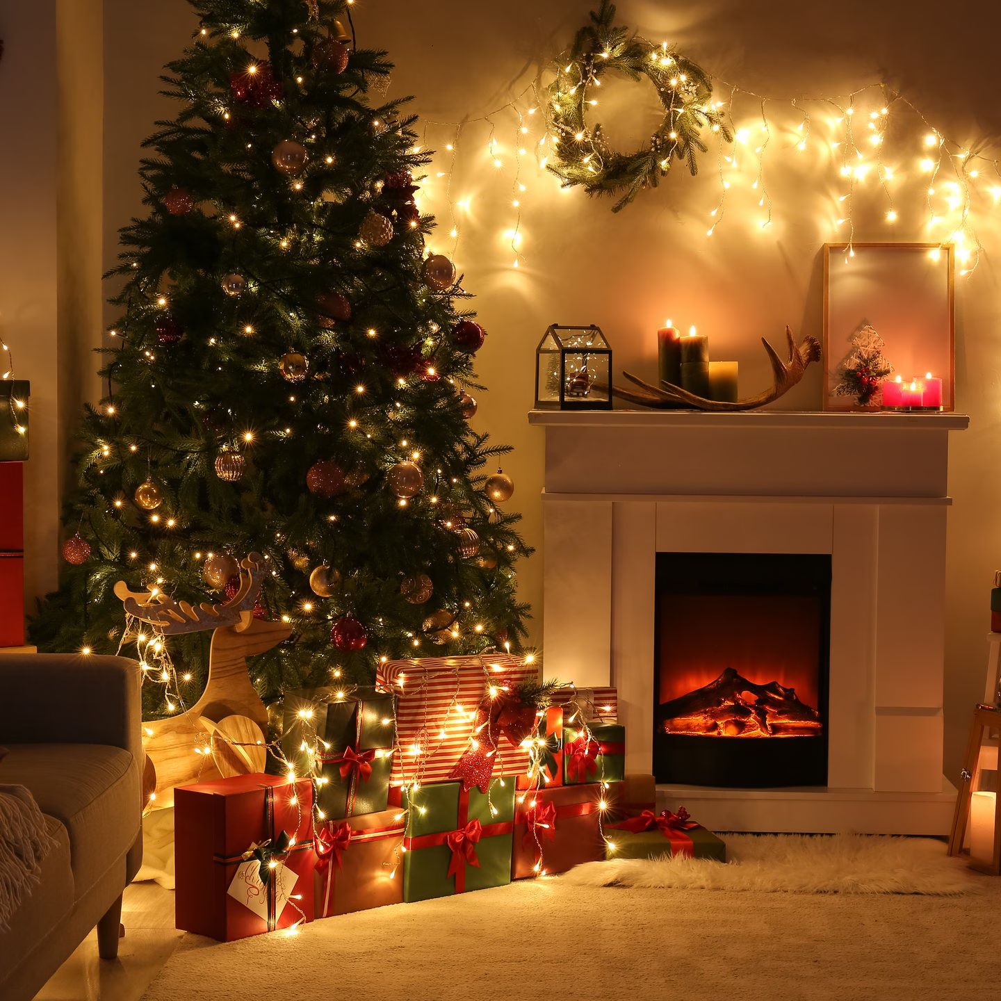 Cozy Living Room Corner with a Christmas Tree Adorned with Fairy Lights Cozy Living Room Corner with a Christmas Tree Adorned with Fairy Lights — Christmas Fairy Lights Living Room