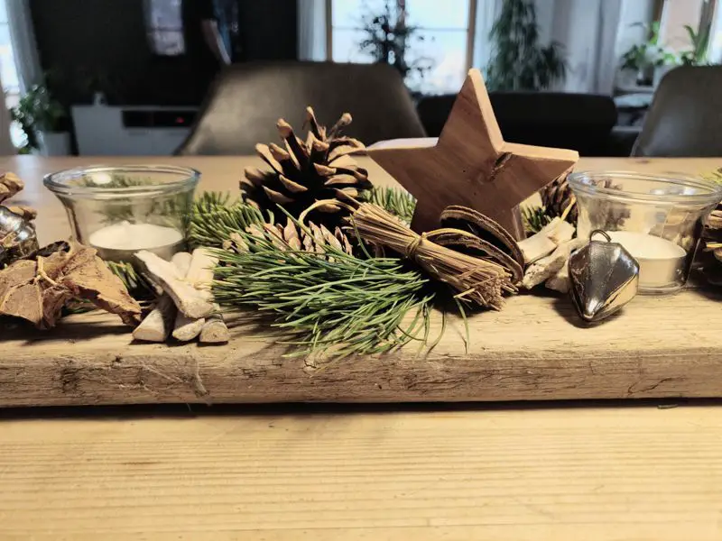 Rustic Farmhouse Centerpiece with Wooden Star and Pinecones — Rustic Christmas Decor