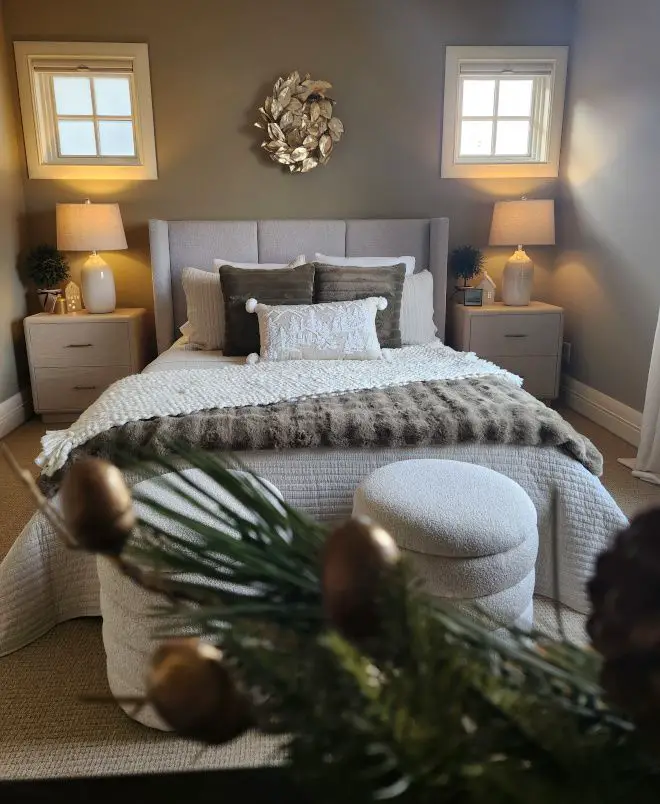 Modern Neutral Bedroom with Gold Wreath Accent — Christmas Bedroom Decor