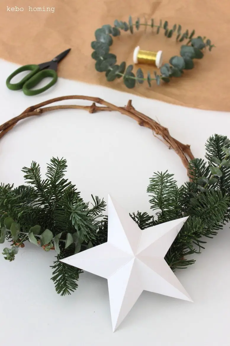 Natural DIY Wreath Base with White Paper Star — DIY Christmas Decor