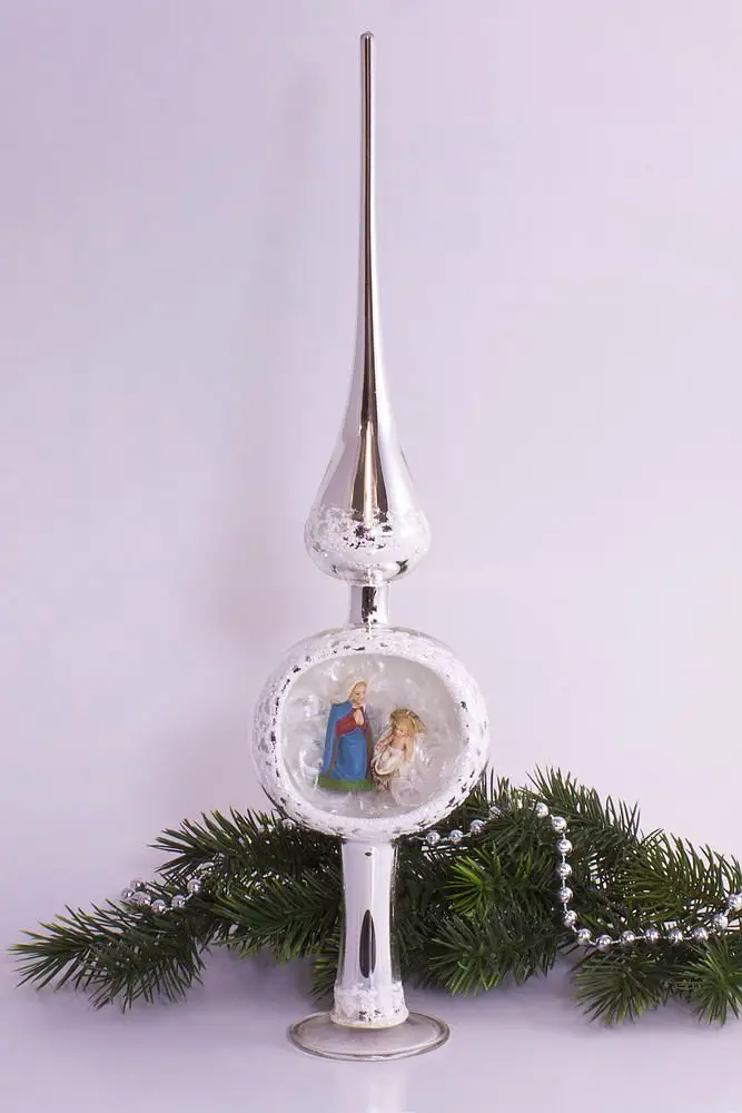 Traditional Nativity Scene Glass Tree Topper Traditional Nativity Scene Glass Tree Topper — Christmas Tree Topper