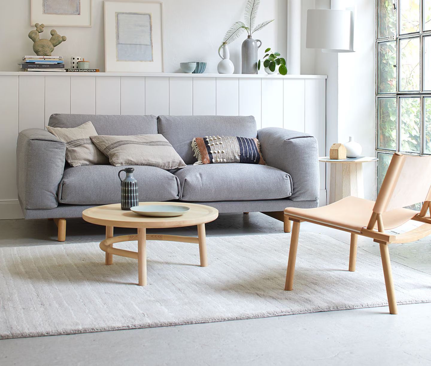 Scandinavian Hygge Living Room with Minimalist Decor Scandinavian Hygge Living Room with Minimalist Decor — Hygge Home Decor